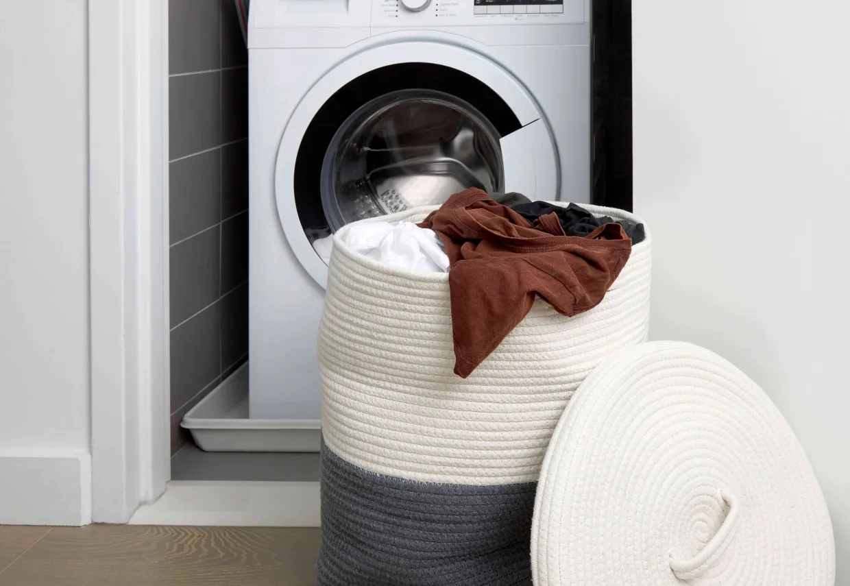 7 LAUNDRY TIPS TO MAKE YOUR CLOTHES LAST ALMOST FOREVER
